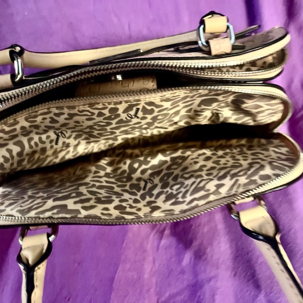 Guess bag - Picture 3 of 6